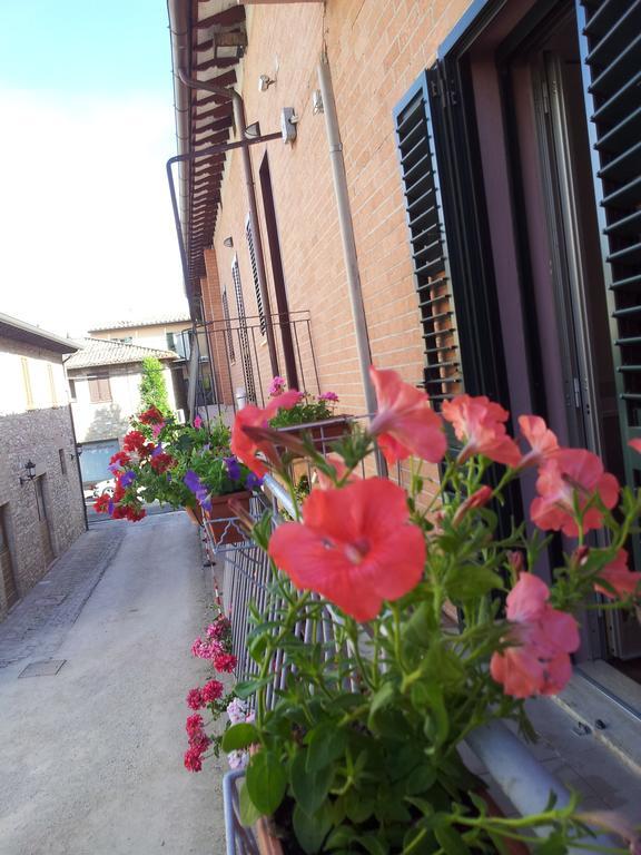 La Corte Degli Angeli Locazioni Turistiche Асизи Стая снимка