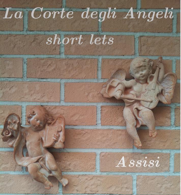 La Corte Degli Angeli Locazioni Turistiche Apartment Асизи Стая снимка